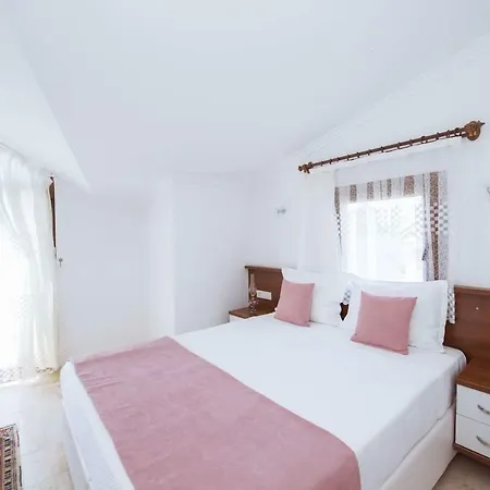 Infinity Aqua Marine Apart A2 Apartment